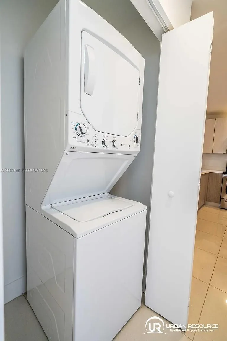 1971 Bay Dr # 124, Miami Beach, FL 33141 photo 6