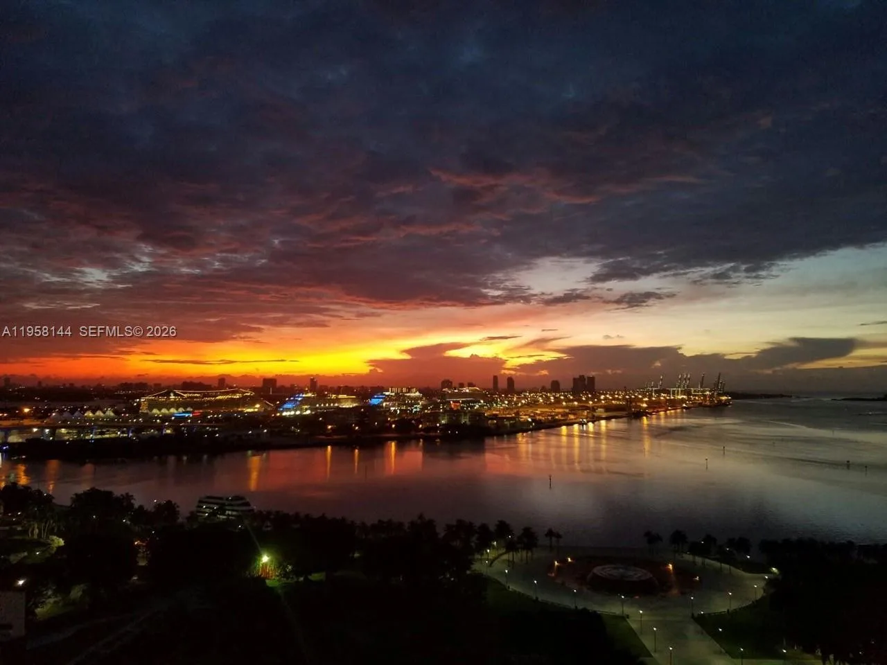 50 Biscayne Blvd # 2206, Miami, FL 33132 photo 3