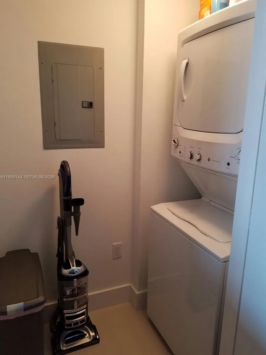 50 Biscayne Blvd # 2206, Miami, FL 33132 photo 9
