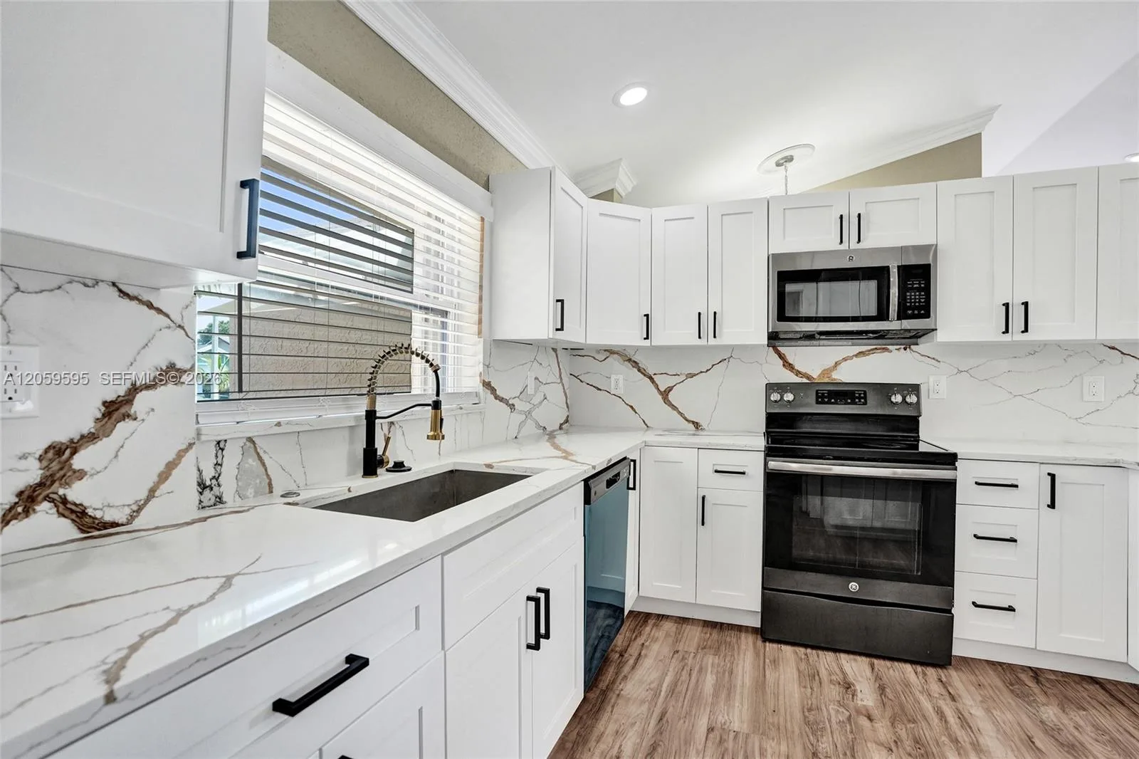 8204 SW 12th St, North Lauderdale, FL 33068 photo 6