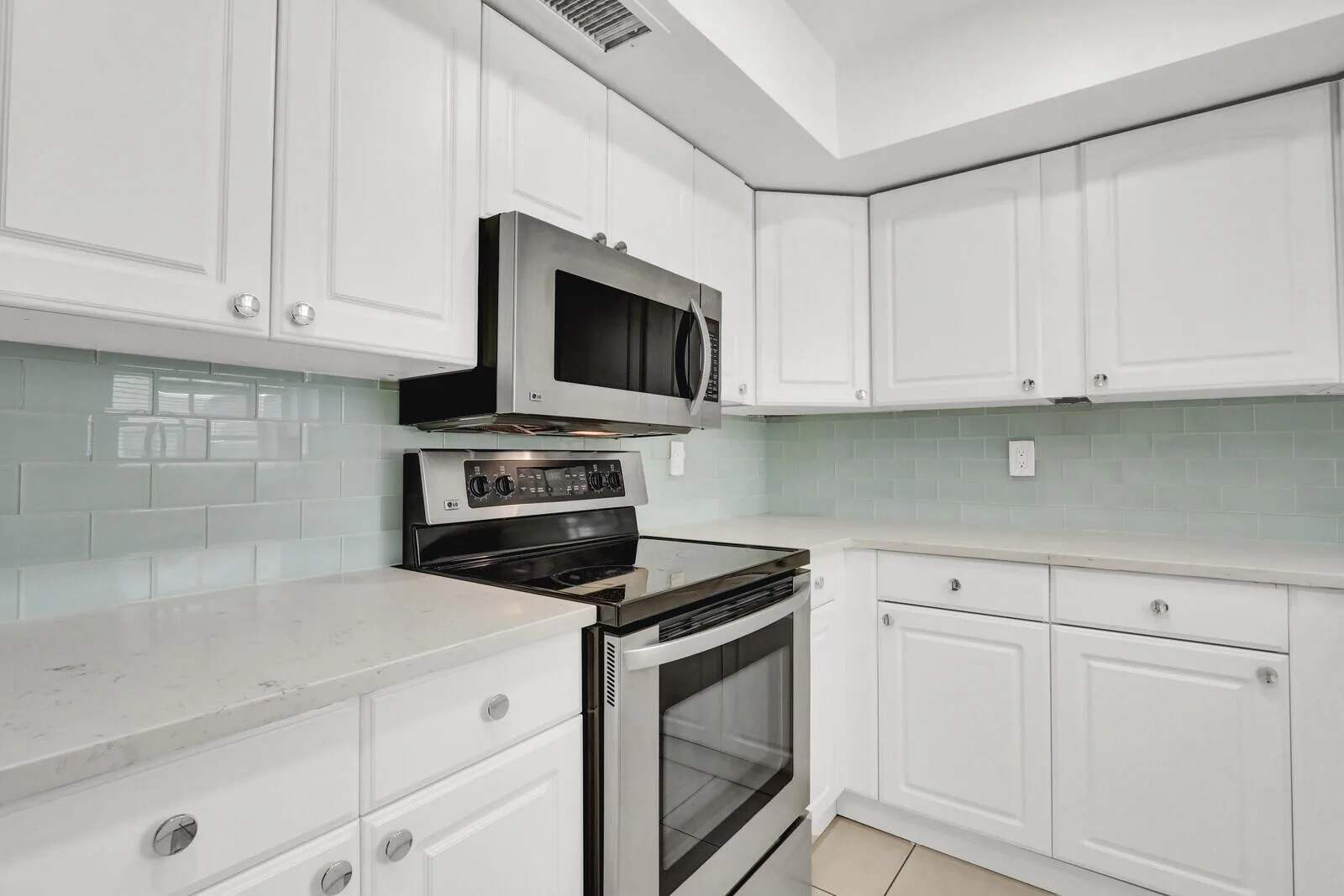10249 N Military Trail # Apt 201, Palm Beach Gardens, FL 33410 photo 3