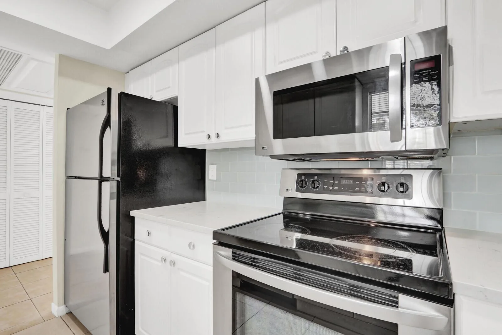 10249 N Military Trail # Apt 201, Palm Beach Gardens, FL 33410 photo 4