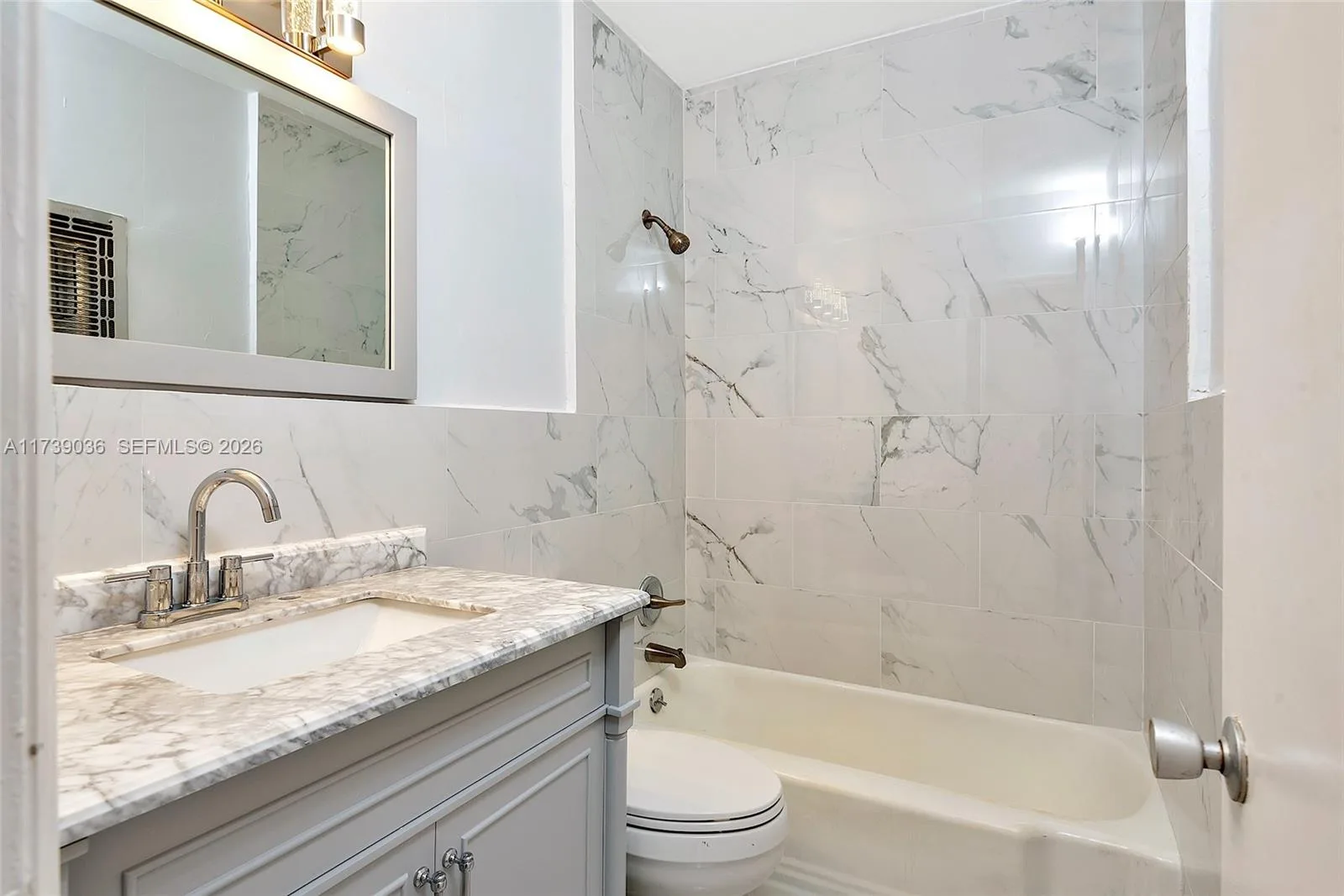 820 SW 11th Ave # 14B, Hallandale Beach, FL 33009 photo 10