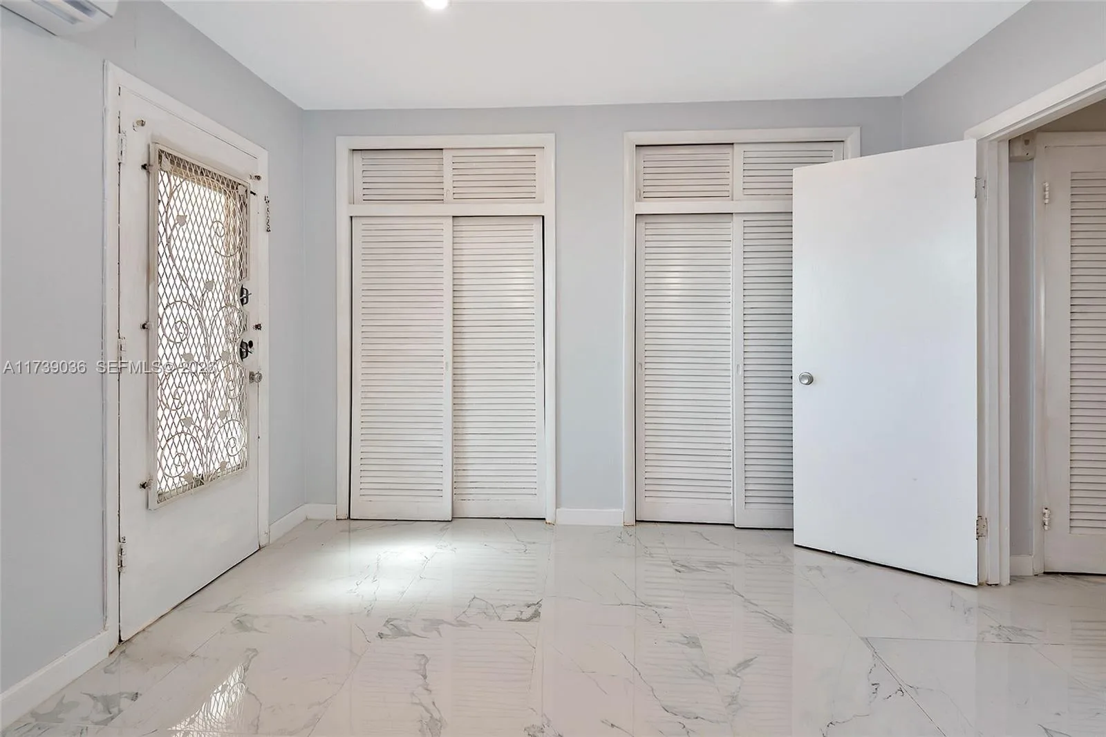 820 SW 11th Ave # 14B, Hallandale Beach, FL 33009 photo 12
