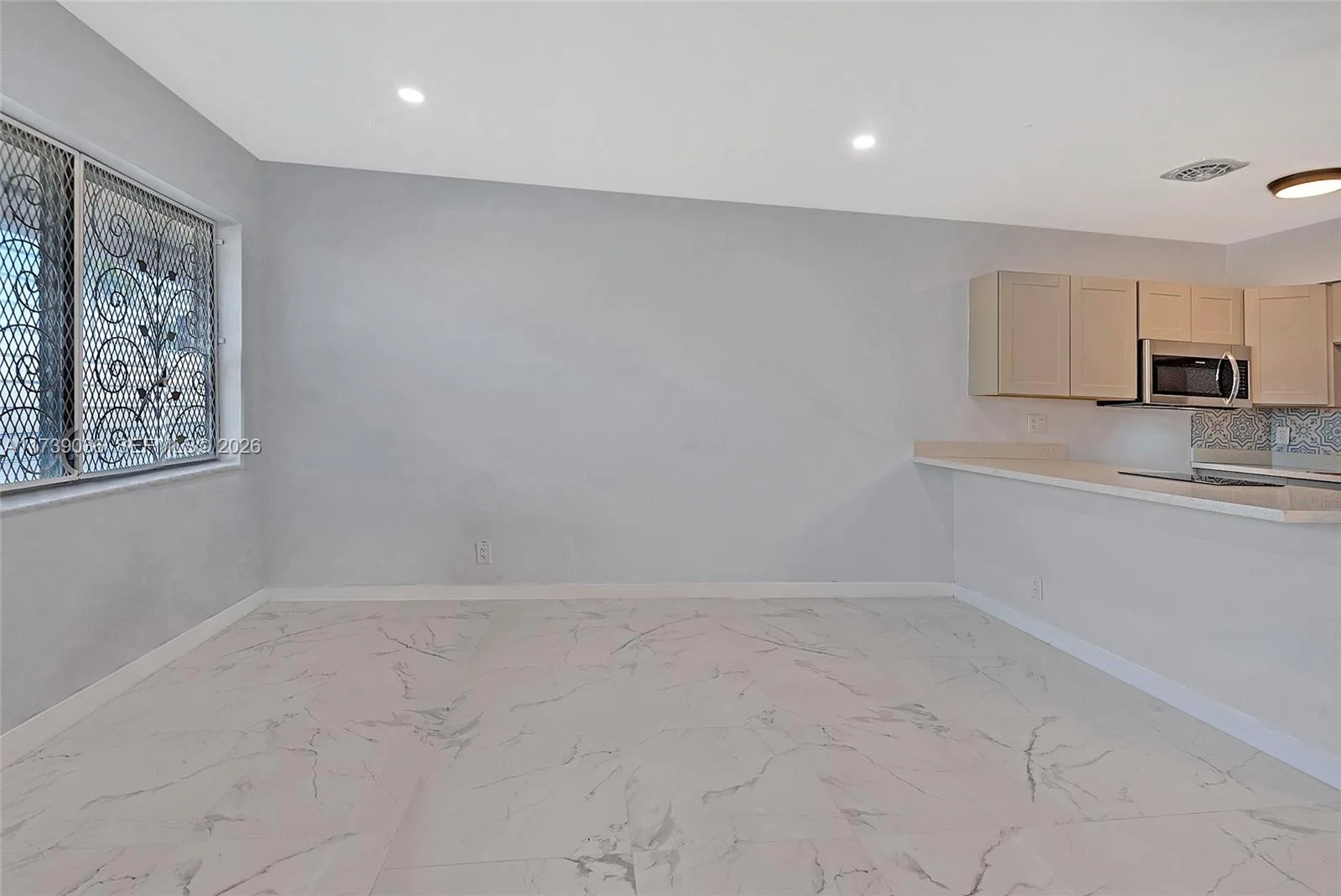 820 SW 11th Ave # 14B, Hallandale Beach, FL 33009 photo 7