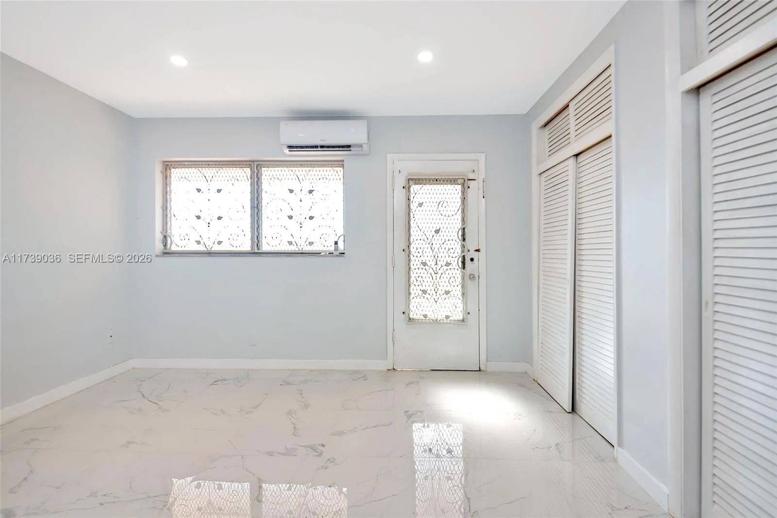 820 SW 11th Ave # 14B, Hallandale Beach, FL 33009 photo 8