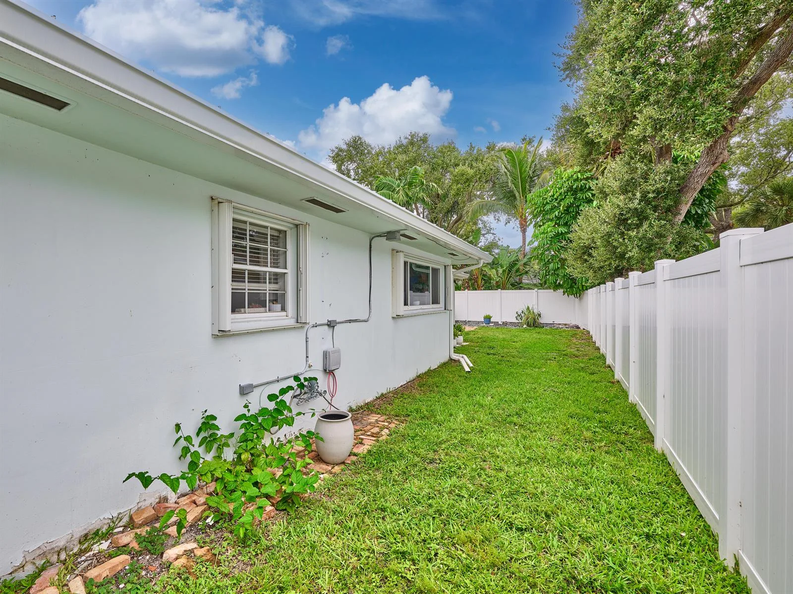 683 SW 2ND Street, Boca Raton, FL 33486 photo 10