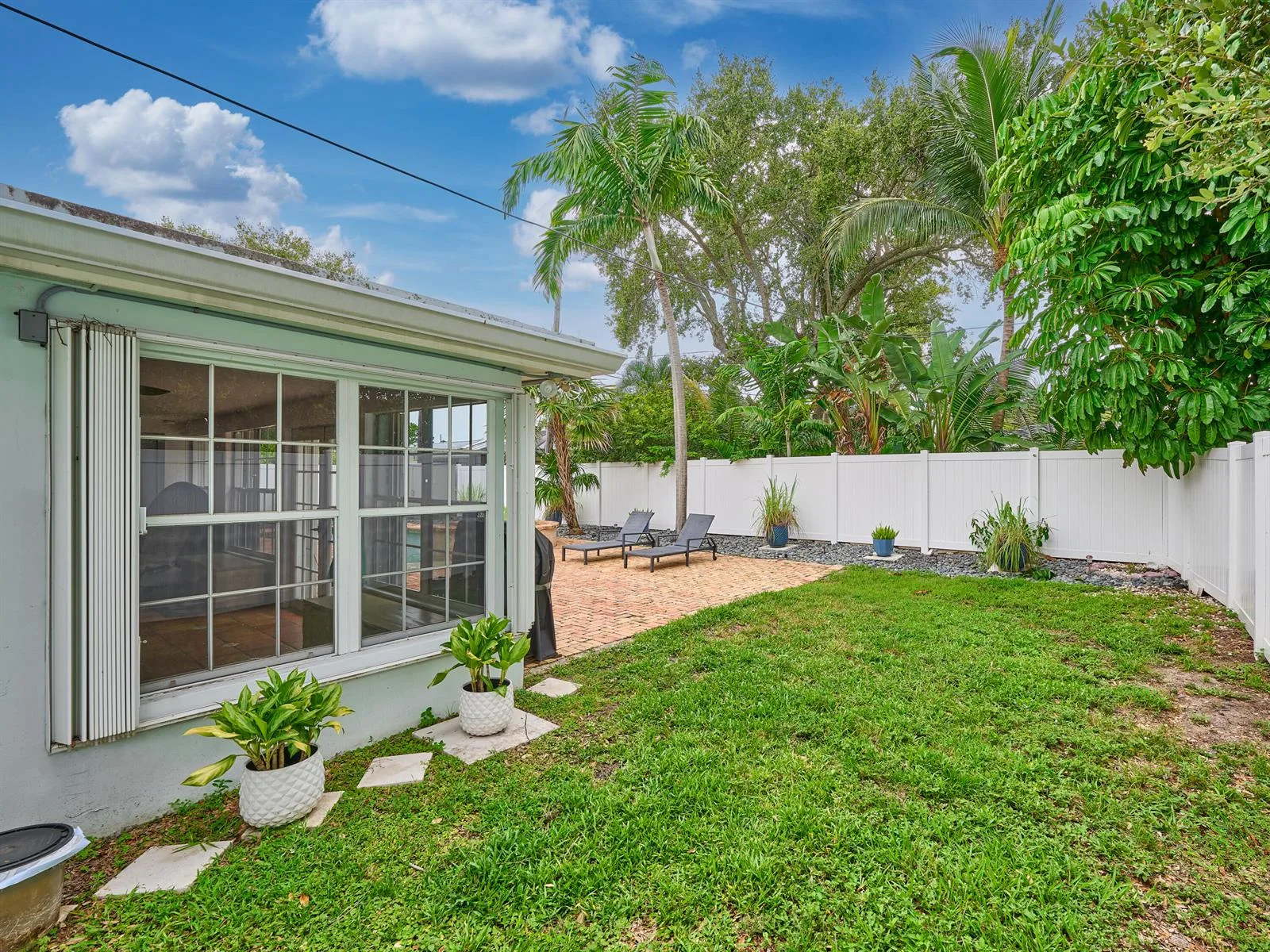 683 SW 2ND Street, Boca Raton, FL 33486 photo 11