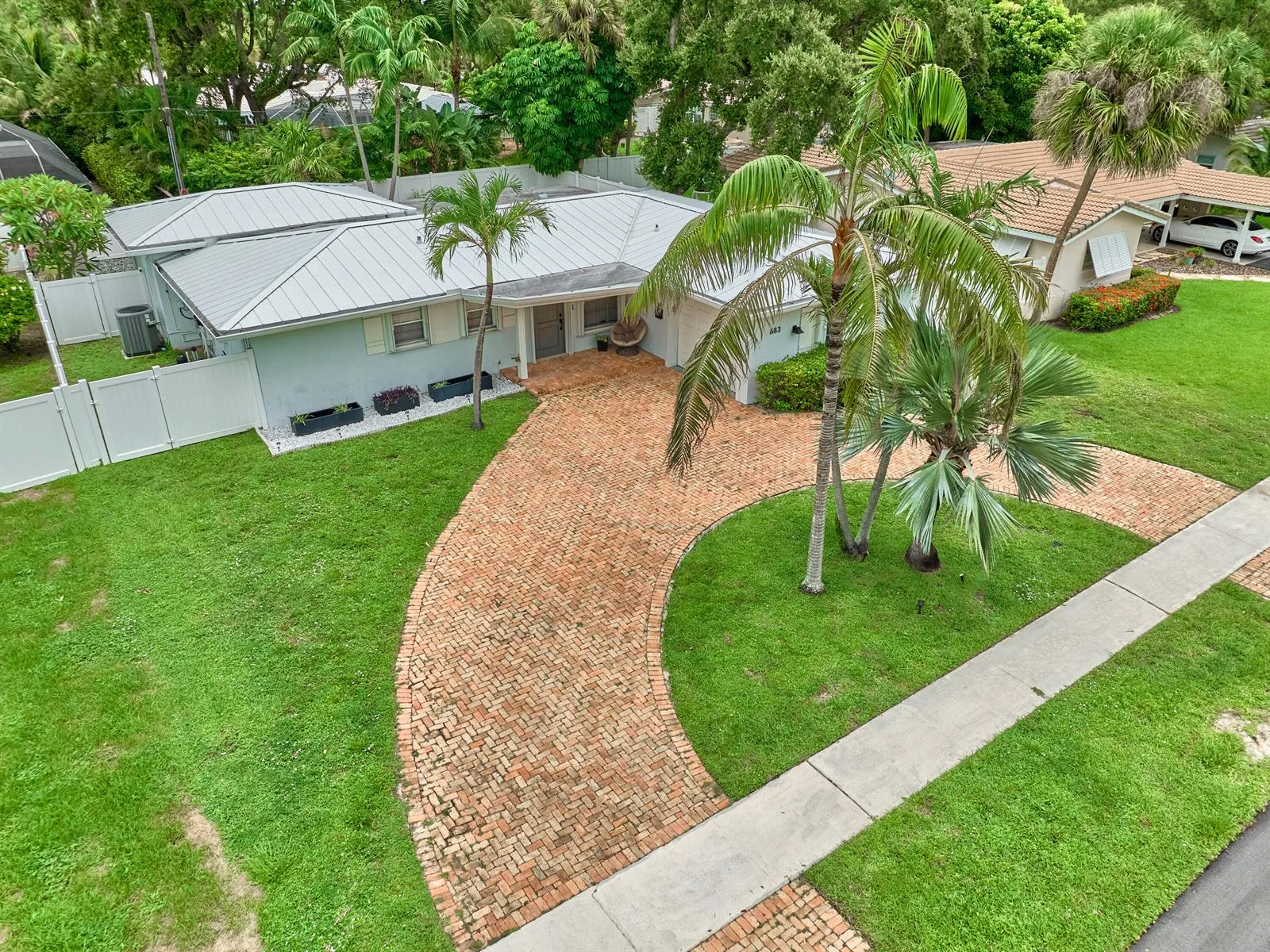 683 SW 2ND Street, Boca Raton, FL 33486 photo 4