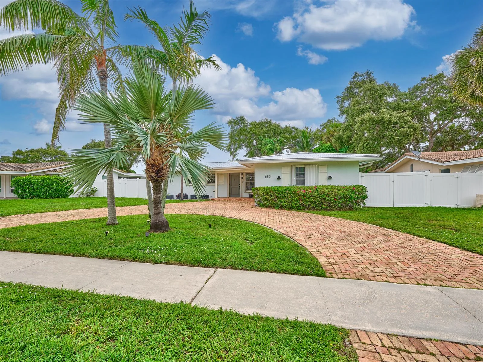 683 SW 2ND Street, Boca Raton, FL 33486 photo 5