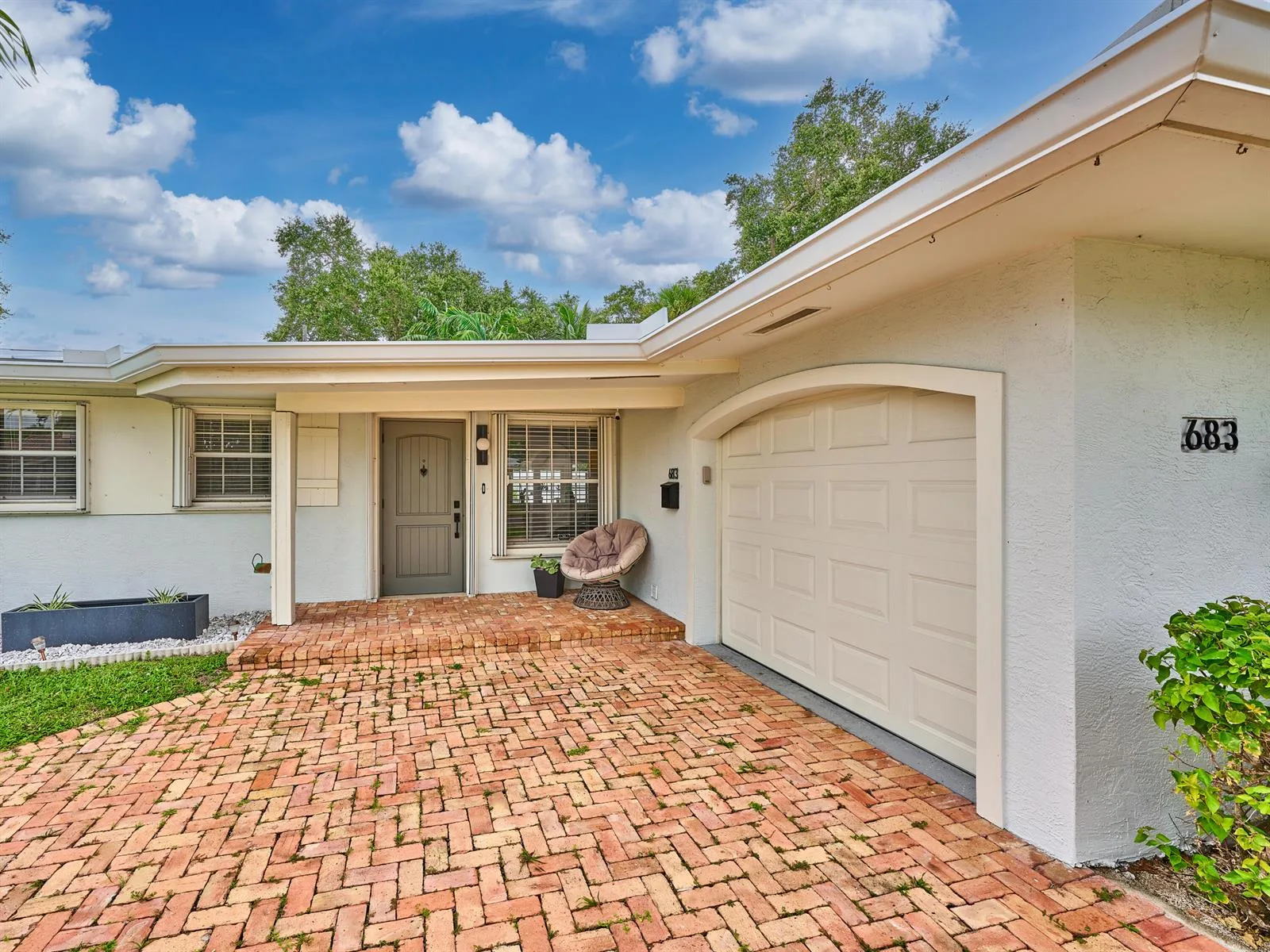 683 SW 2ND Street, Boca Raton, FL 33486 photo 9