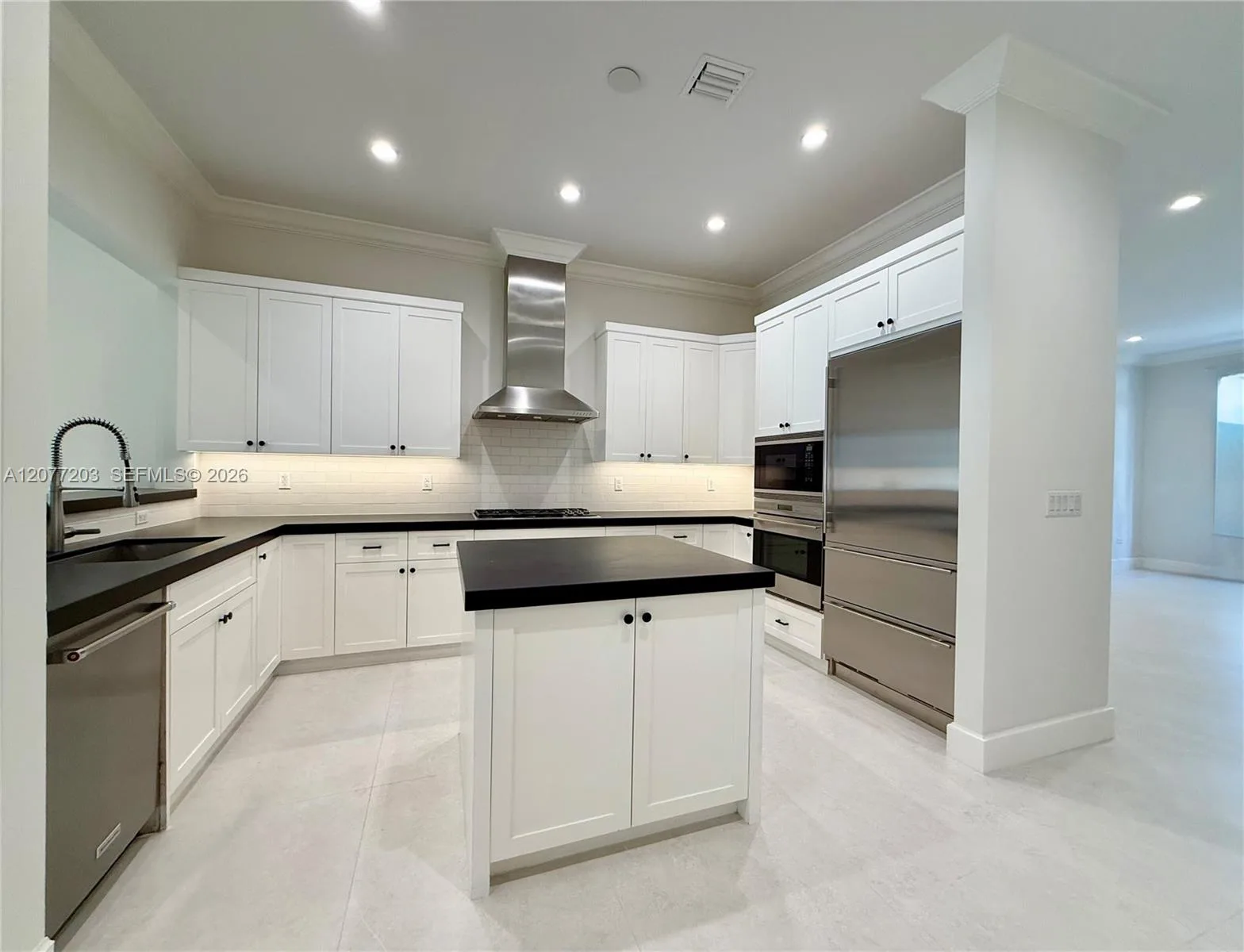 530 Valencia Ave # 3, Coral Gables, FL 33134 photo 11