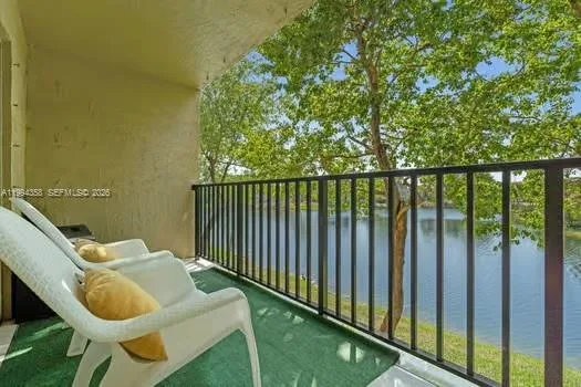 15430 SW 82nd Ln # 625, Miami, FL 33193