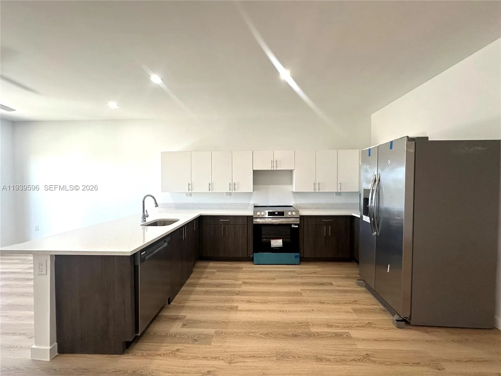 20 NE 19th Ave # PH08, Pompano Beach, FL 33060 photo 3