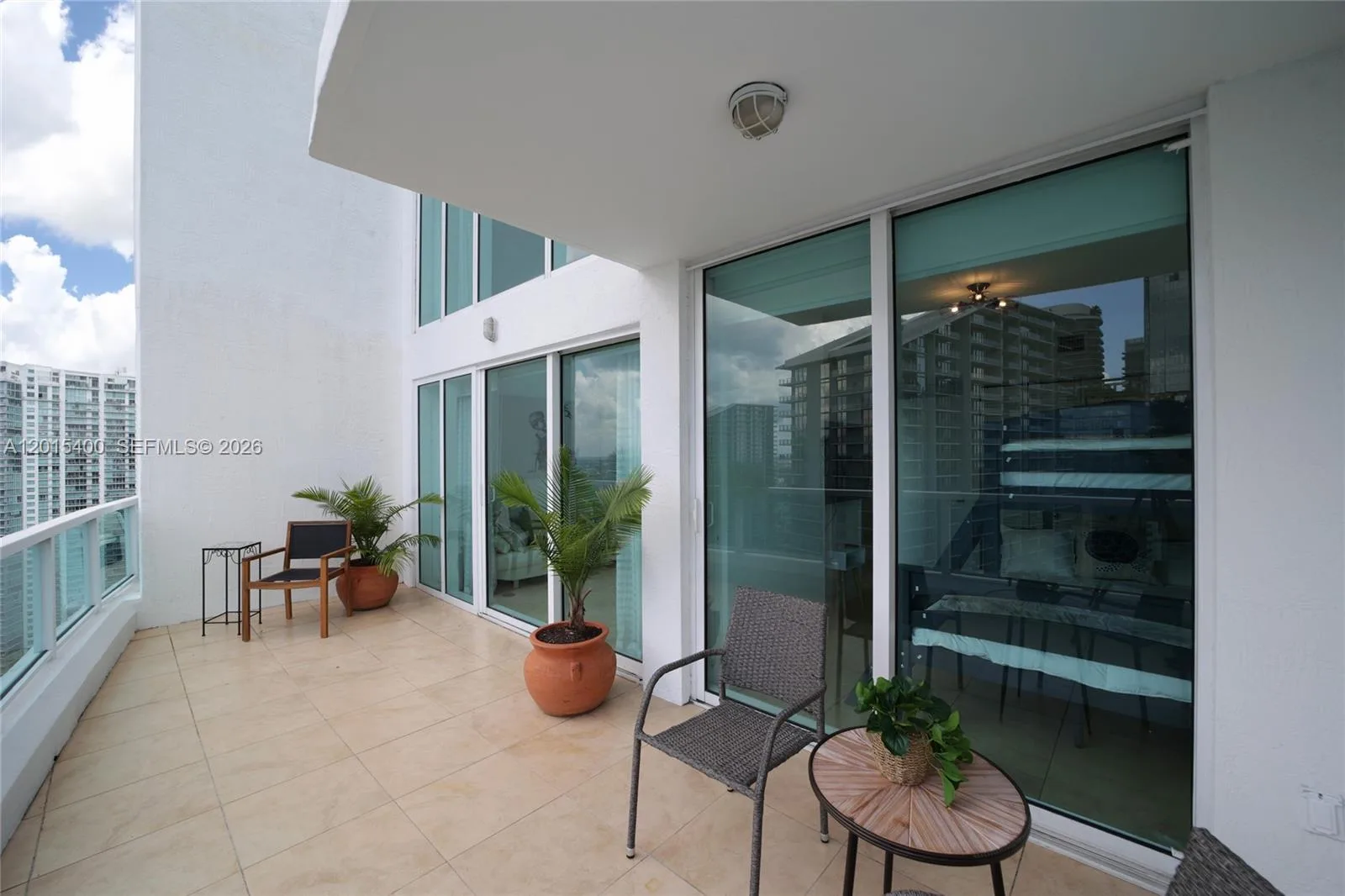 41 SE 5th St # 2410, Miami, FL 33131 photo 5