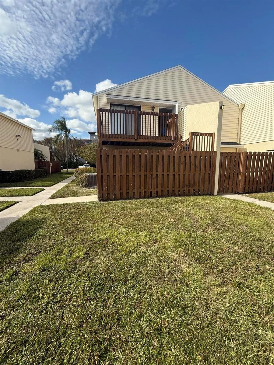 633 Executive Center Drive # L202, West Palm Beach, FL 33401