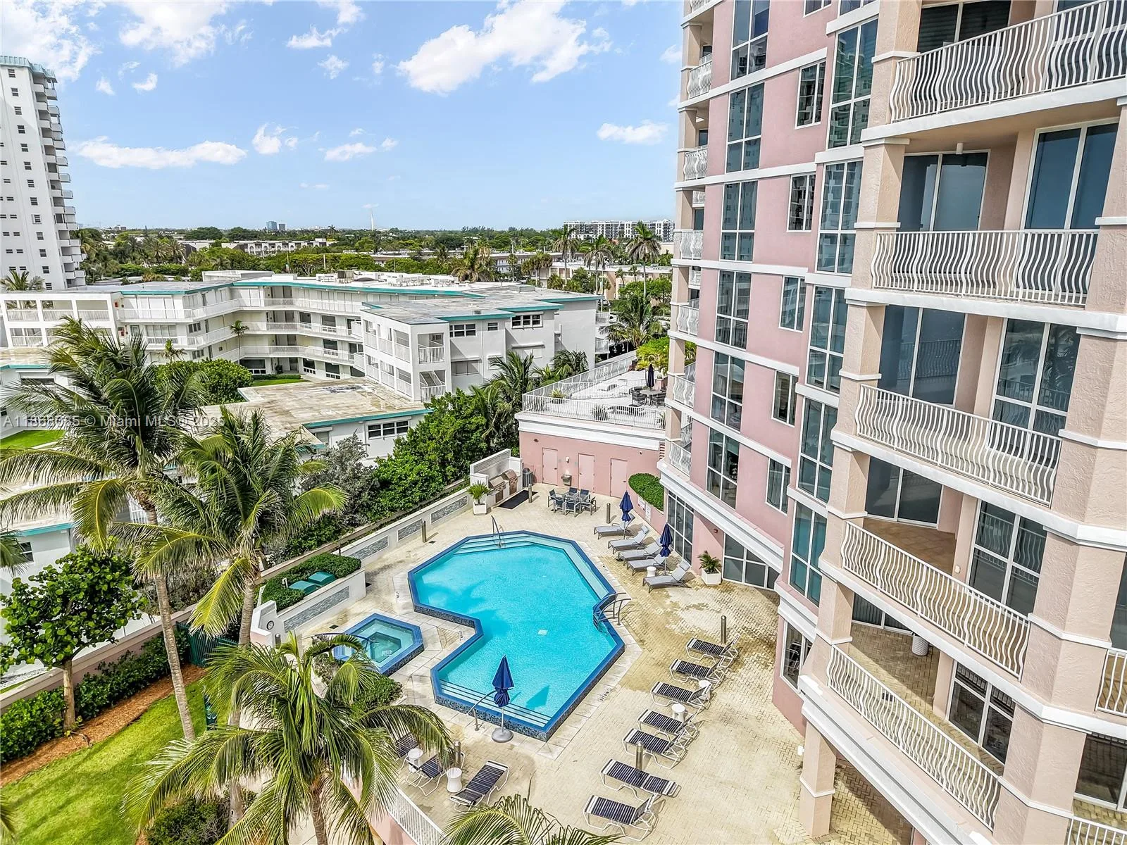 1460 S Ocean Blvd # 304, Lauderdale By The Sea, FL 33062 photo 9