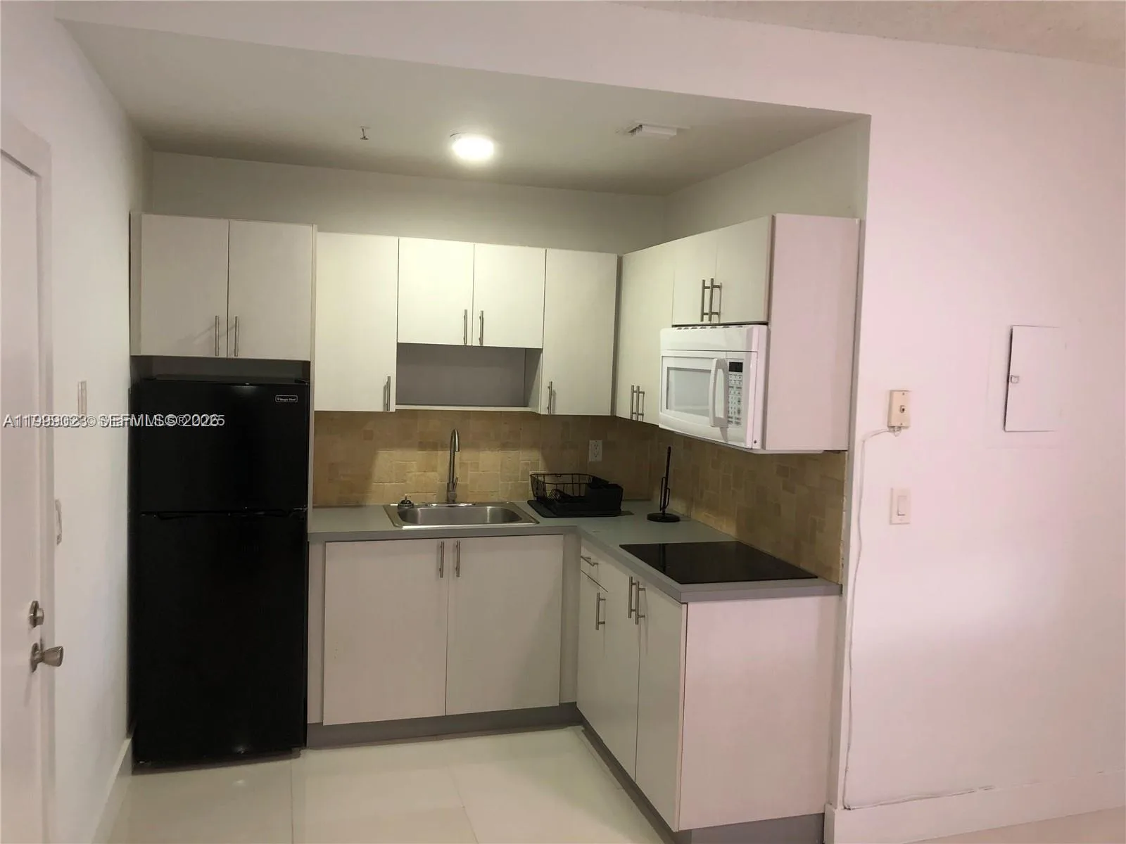 2730 Collins Ave # 310, Miami Beach, FL 33140 photo 4