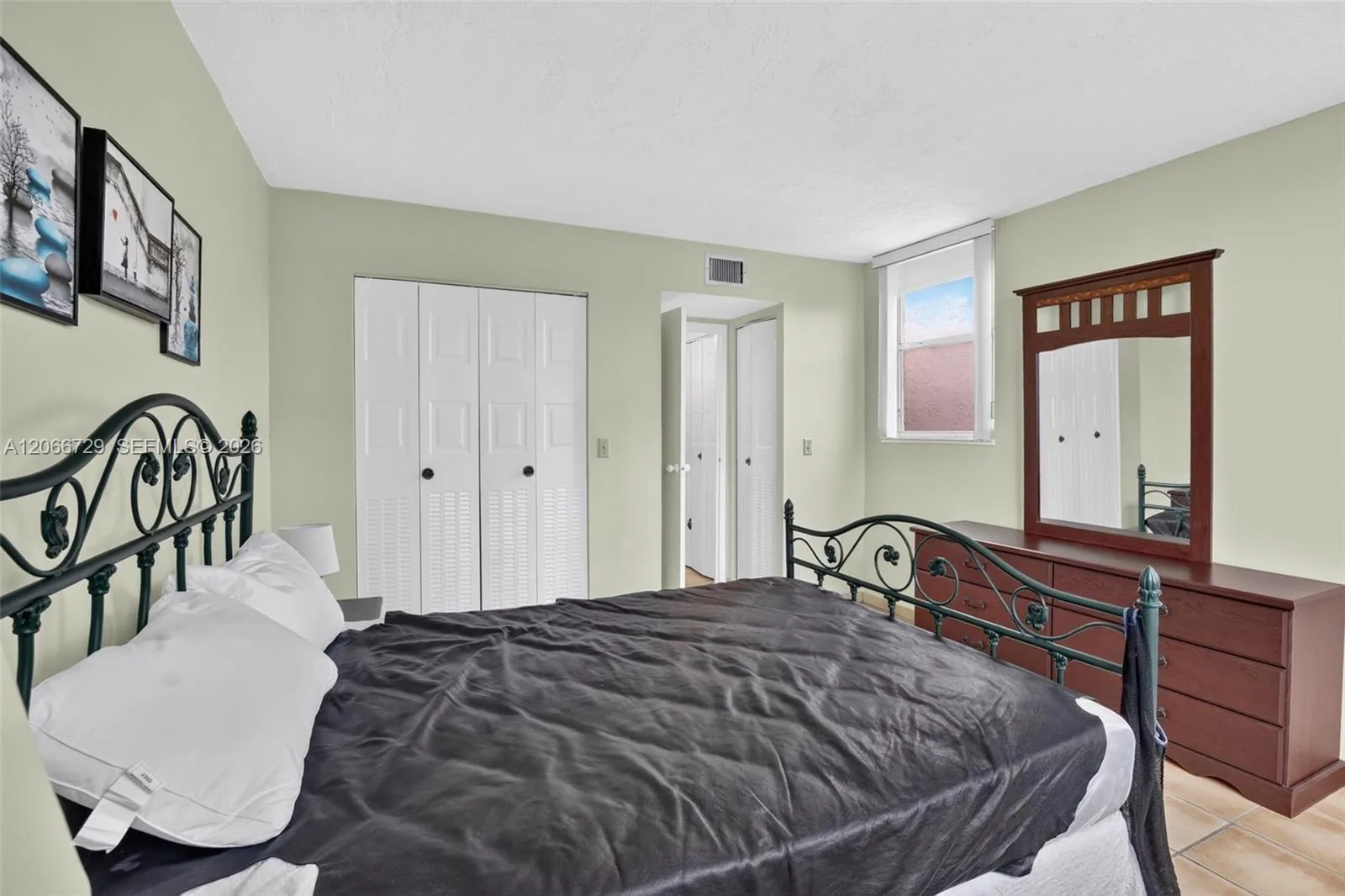 2811 Somerset Dr # 405, Lauderdale Lakes, FL 33311 photo 5