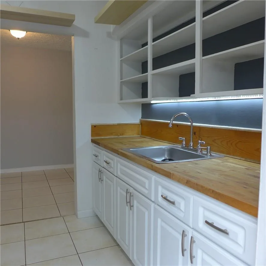 812 NE 15 Avenue, Fort Lauderdale, FL 33304 photo 12