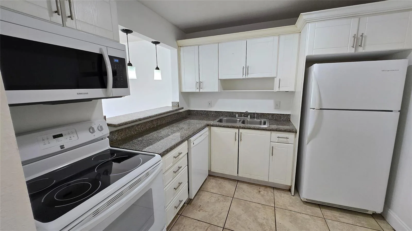 15205 NE 6TH Avenue # D206, Miami, FL 33162