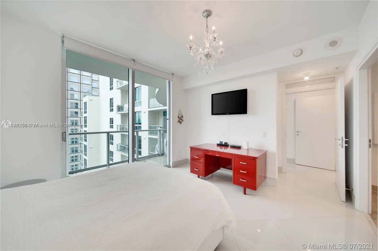 300 S Biscayne Blvd # T-3605, Miami, FL 33131 photo 11