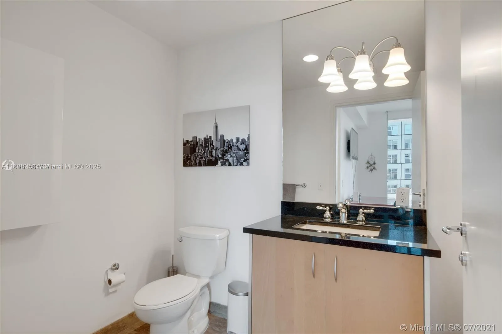 300 S Biscayne Blvd # T-3605, Miami, FL 33131 photo 12