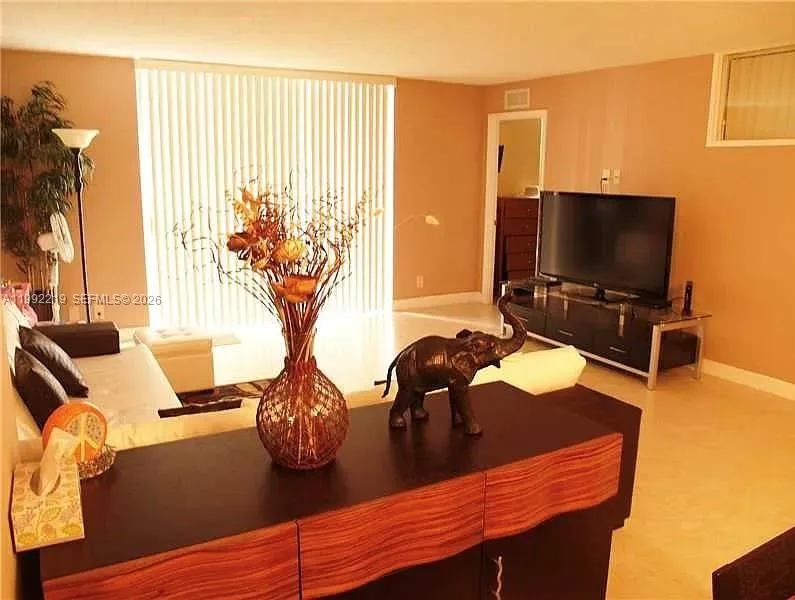 1865 S Ocean Dr # 2B, Hallandale Beach, FL 33009 photo 3
