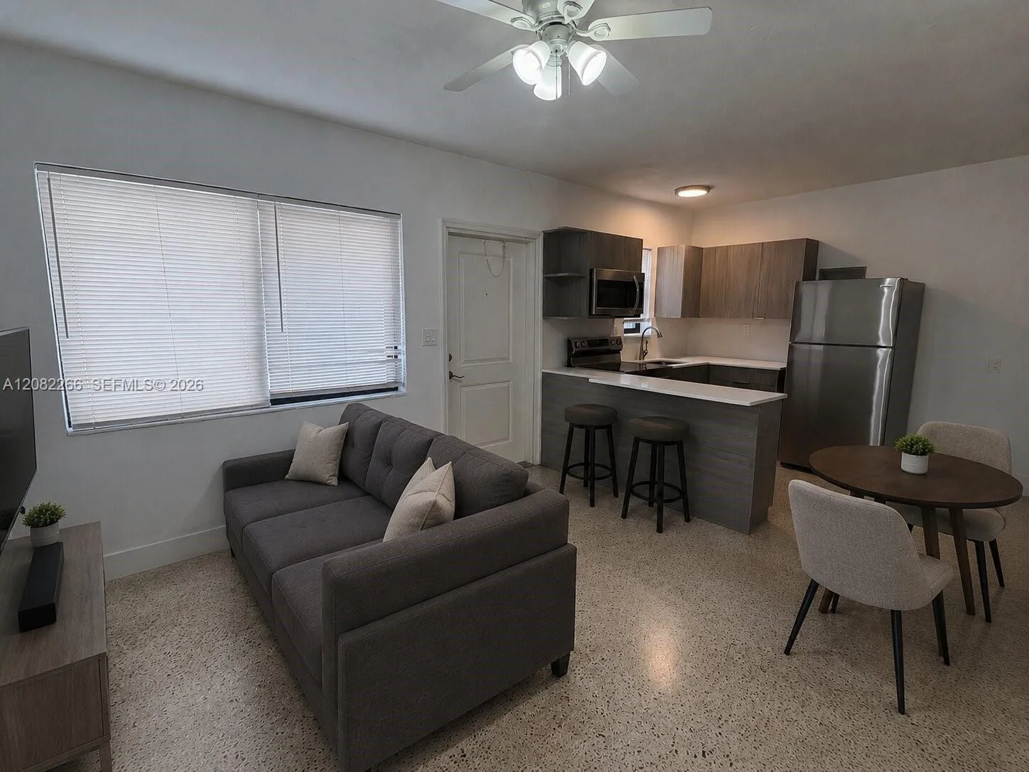 600 SW 10th St # 4, Miami, FL 33130