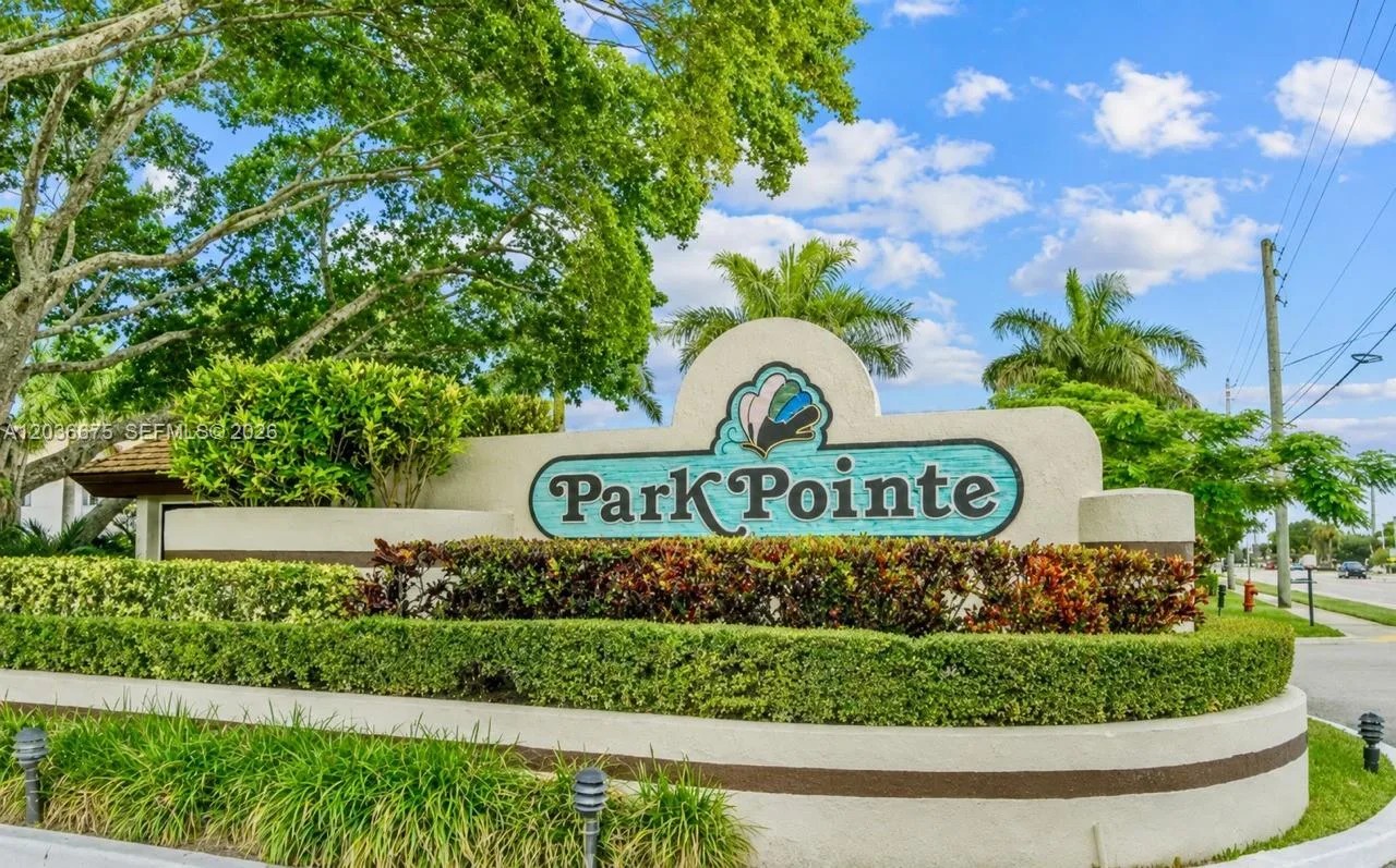 3380 Lucerne Park Dr # 4B, Green Acres, FL 33467