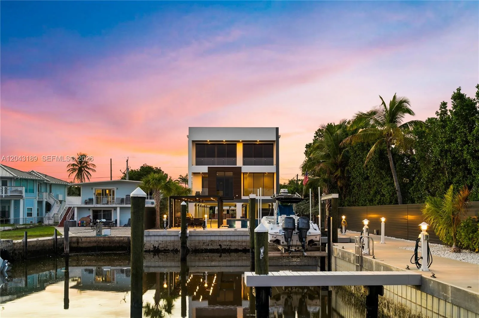 16 Seaside Ave, Key Largo, FL 33037 photo 2