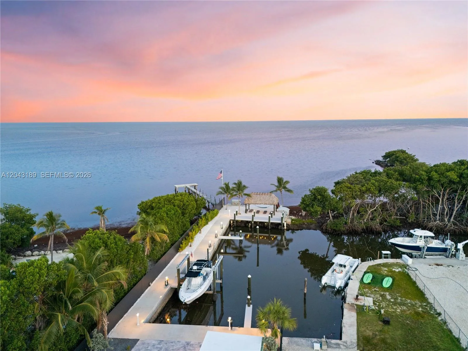 16 Seaside Ave, Key Largo, FL 33037 photo 3