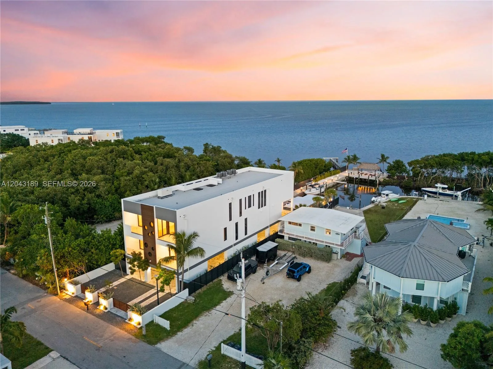 16 Seaside Ave, Key Largo, FL 33037 photo 9