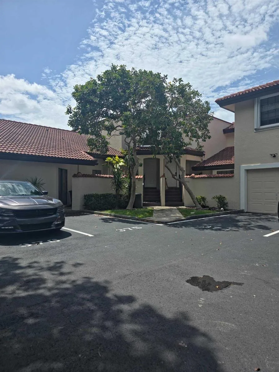 8953 W SUNRISE Boulevard # 8953, Plantation, FL 33322