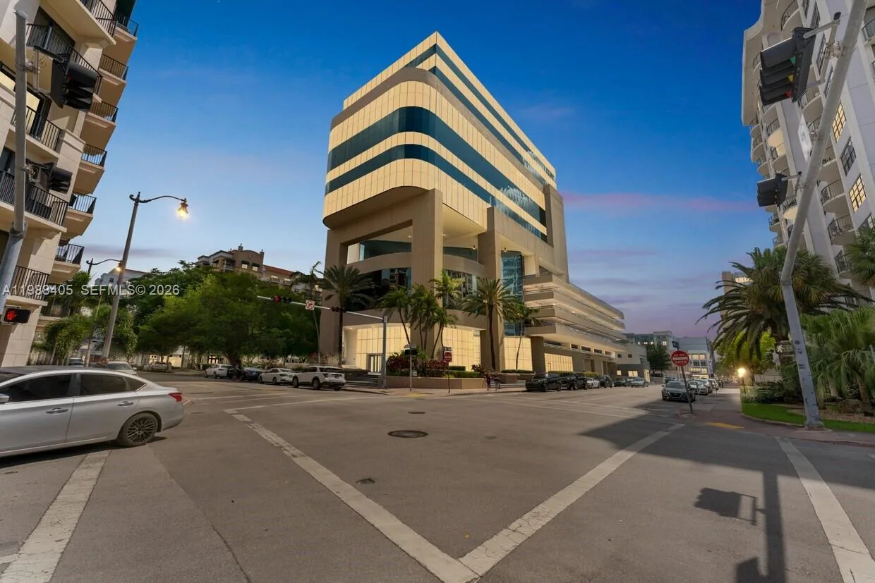 75 Valencia Ave # 302, Coral Gables, FL 33134 photo 2