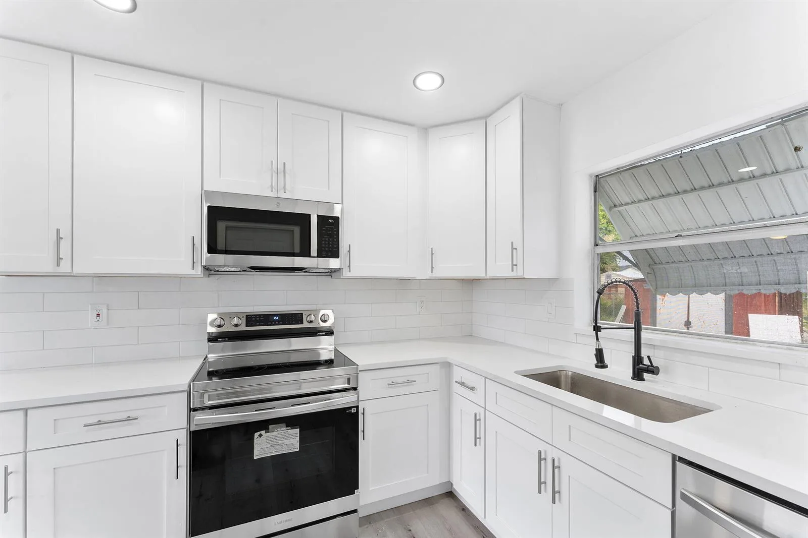 316 NW 6th Court, Deerfield Beach, FL 33441 photo 5