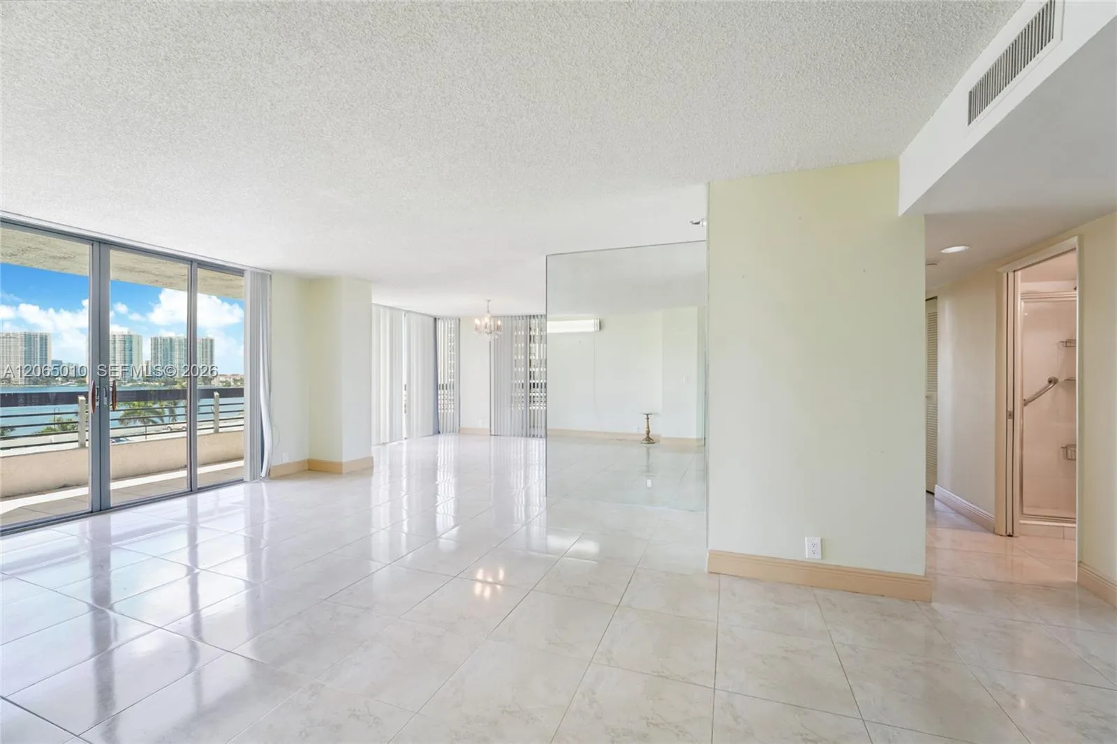 19101 NE 36th Ct # 705, Aventura, FL 33180 photo 3