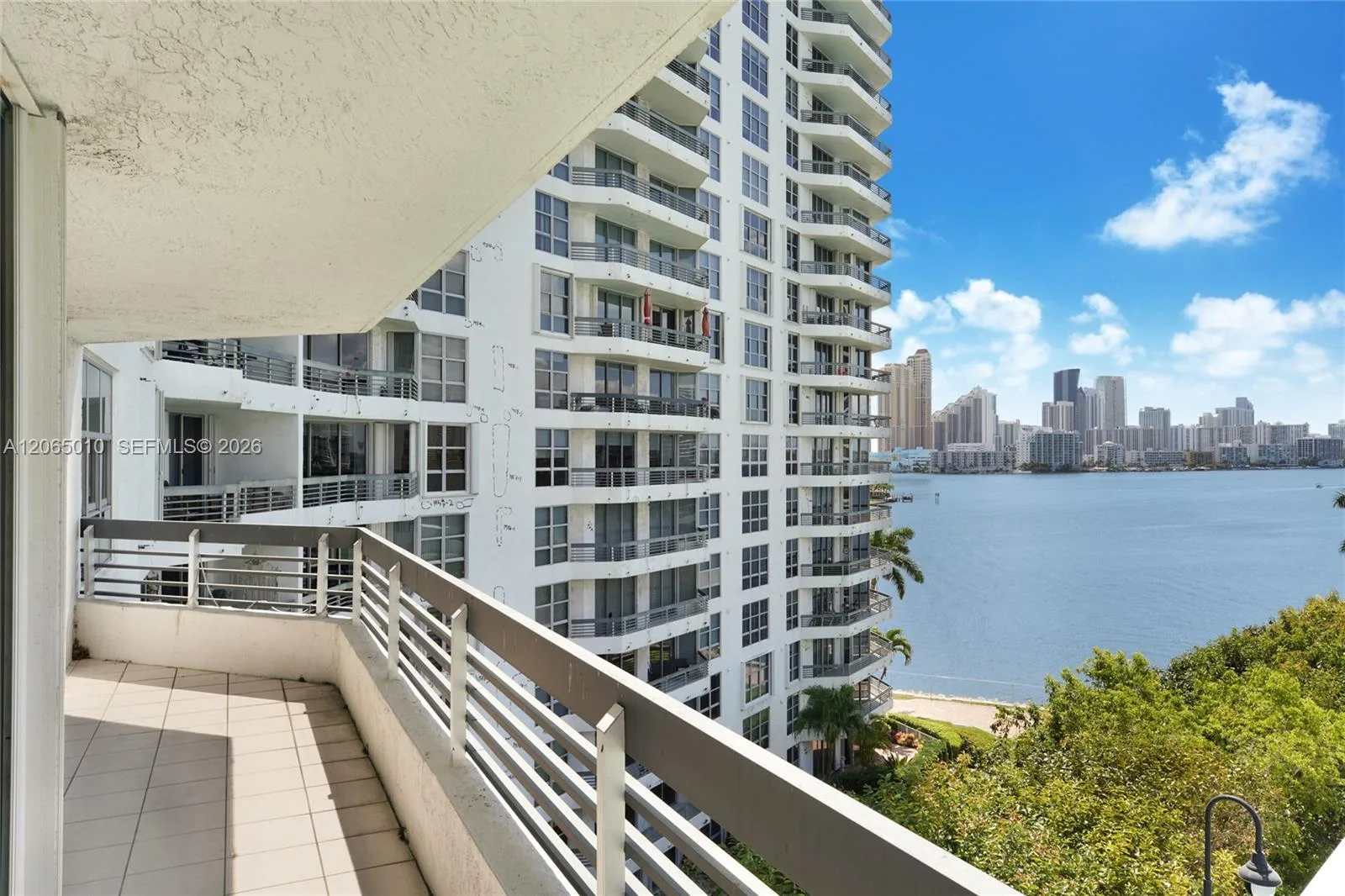 19101 NE 36th Ct # 705, Aventura, FL 33180 photo 4