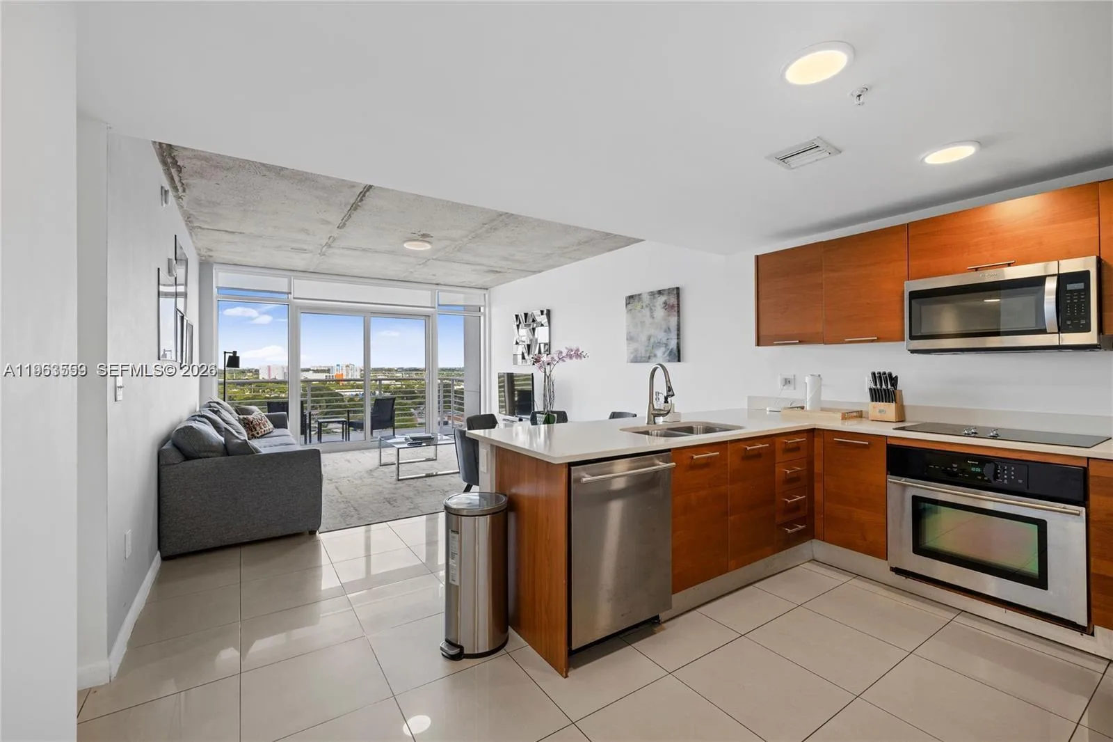 3250 NE 1st Ave # 1113, Miami, FL 33137 photo 4