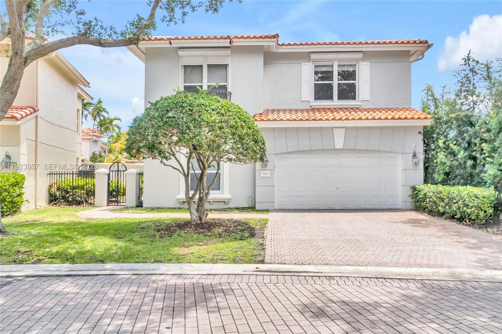 1547 Mariner Way, Hollywood, FL 33019