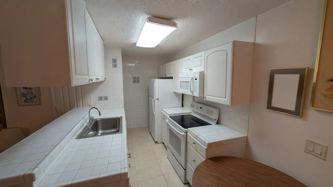 2115 Catherine Dr Drive # 46-c, Delray Beach, FL 33445 photo 9