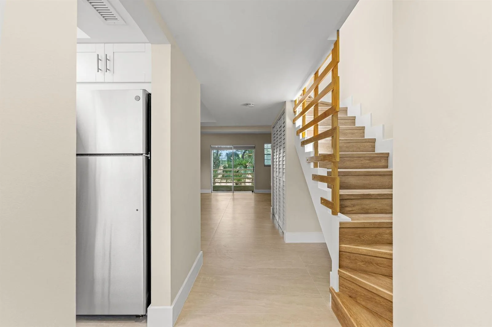 11099 NW 7th Street, Miami, FL 33172 photo 3