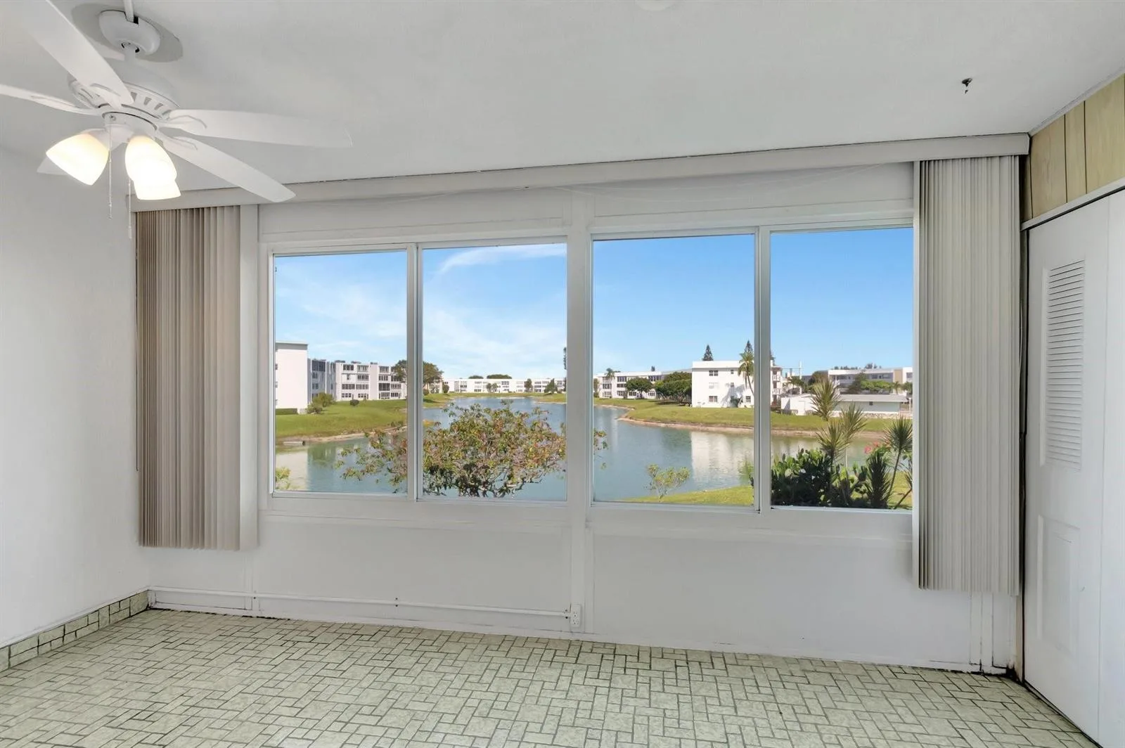 267 Wellington J # 267, West Palm Beach, FL 33417