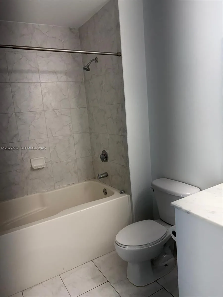 133 NE 2nd Ave # 913, Miami, FL 33132 photo 9
