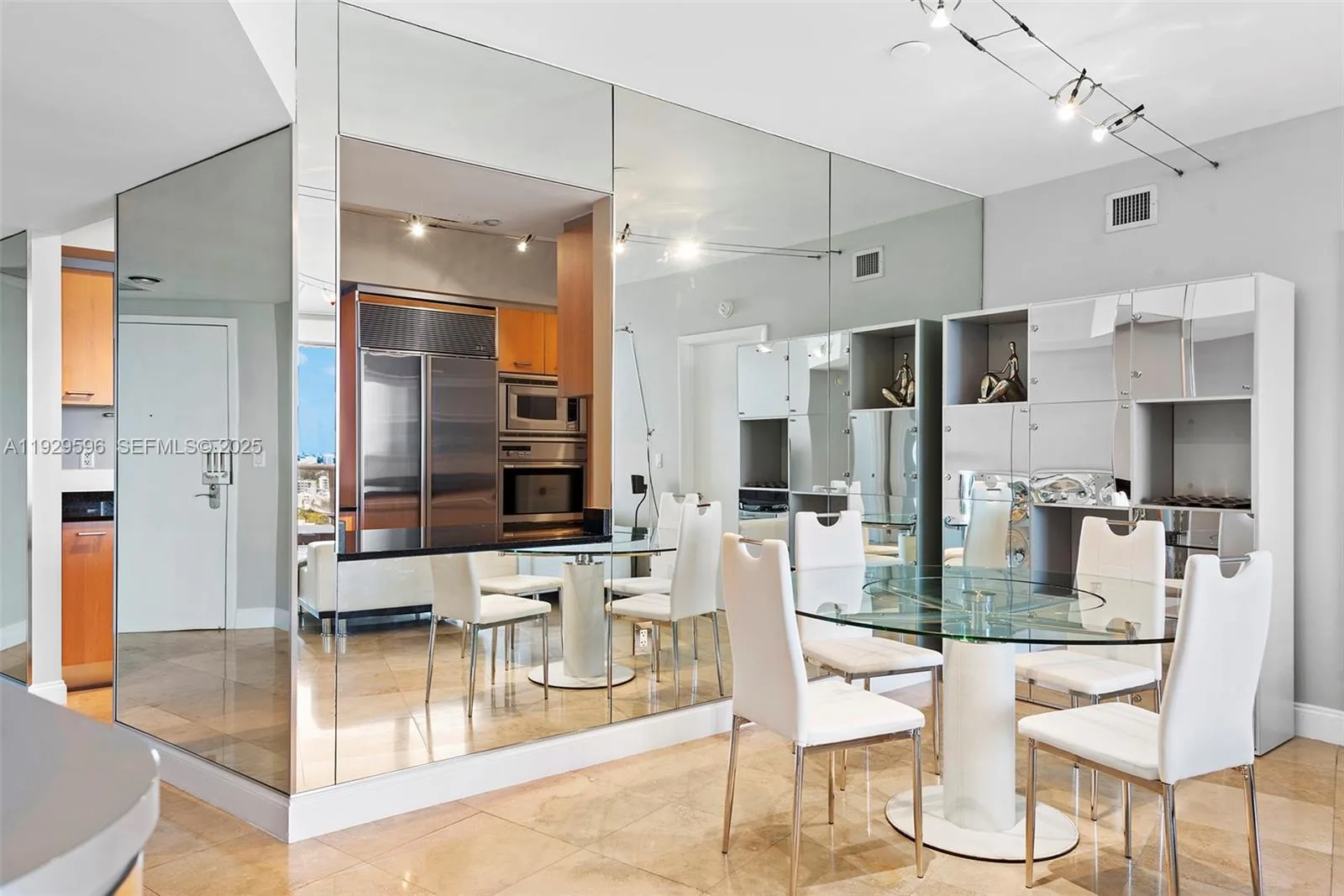400 Alton Rd # 1805, Miami Beach, FL 33139 photo 10