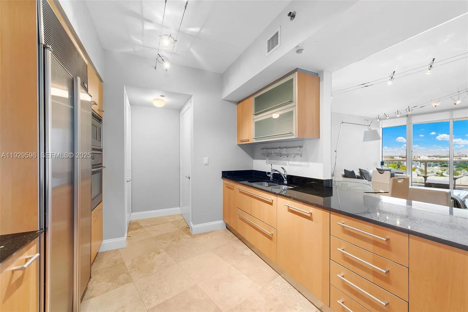 400 Alton Rd # 1805, Miami Beach, FL 33139 photo 2