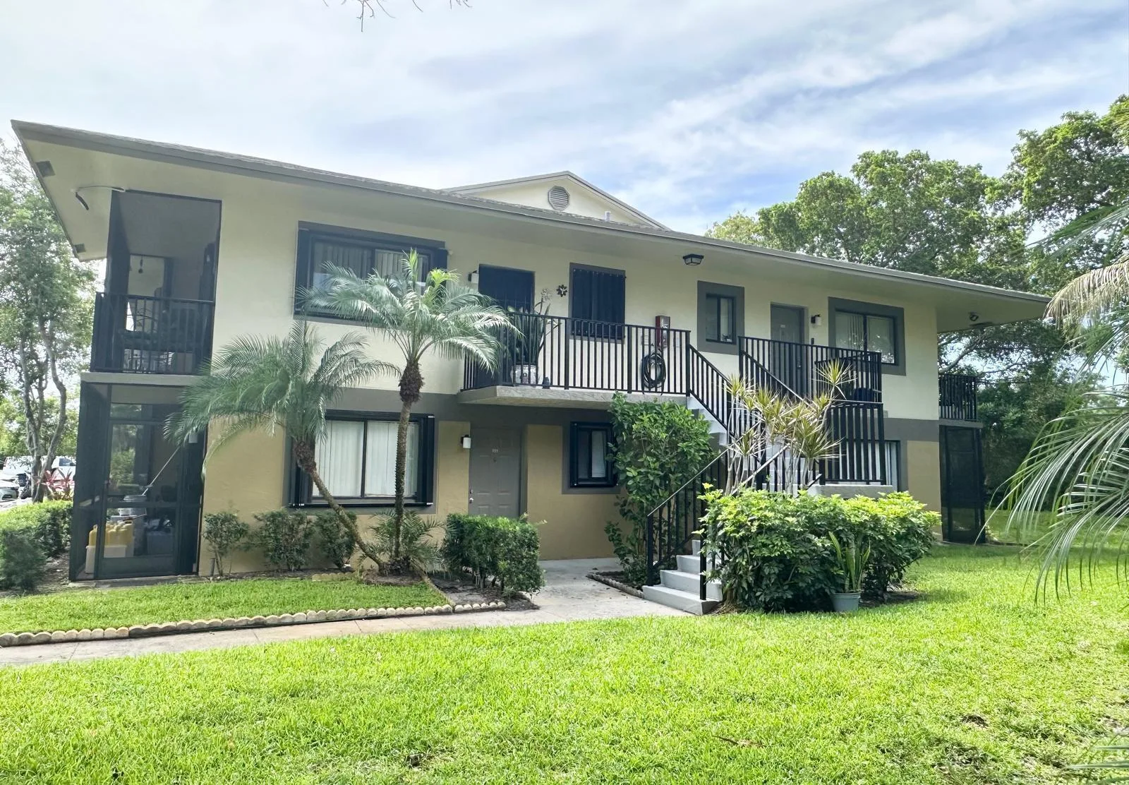 588 Trace Circle # 211, Deerfield Beach, FL 33441
