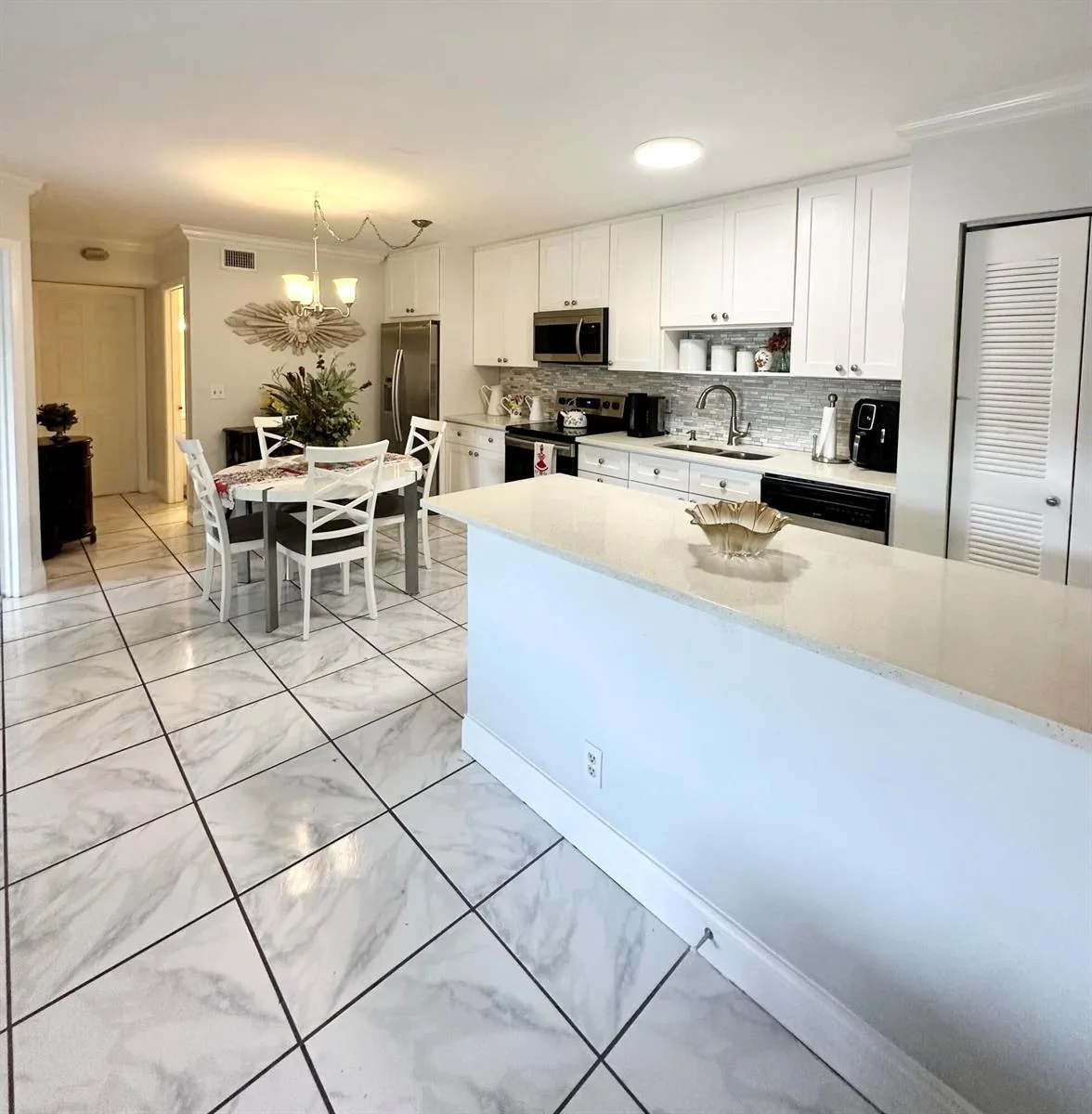 588 Trace Circle # 211, Deerfield Beach, FL 33441 photo 6