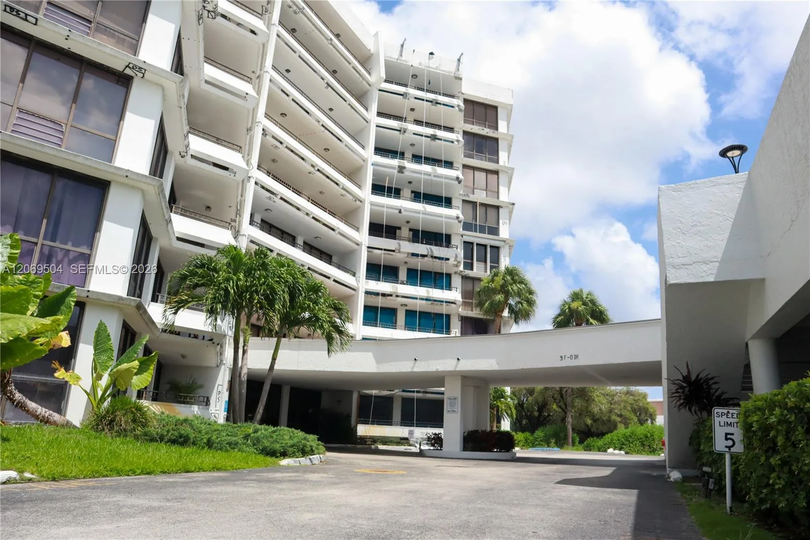 13951 Kendale Lakes Cir # 310A, Miami, FL 33183