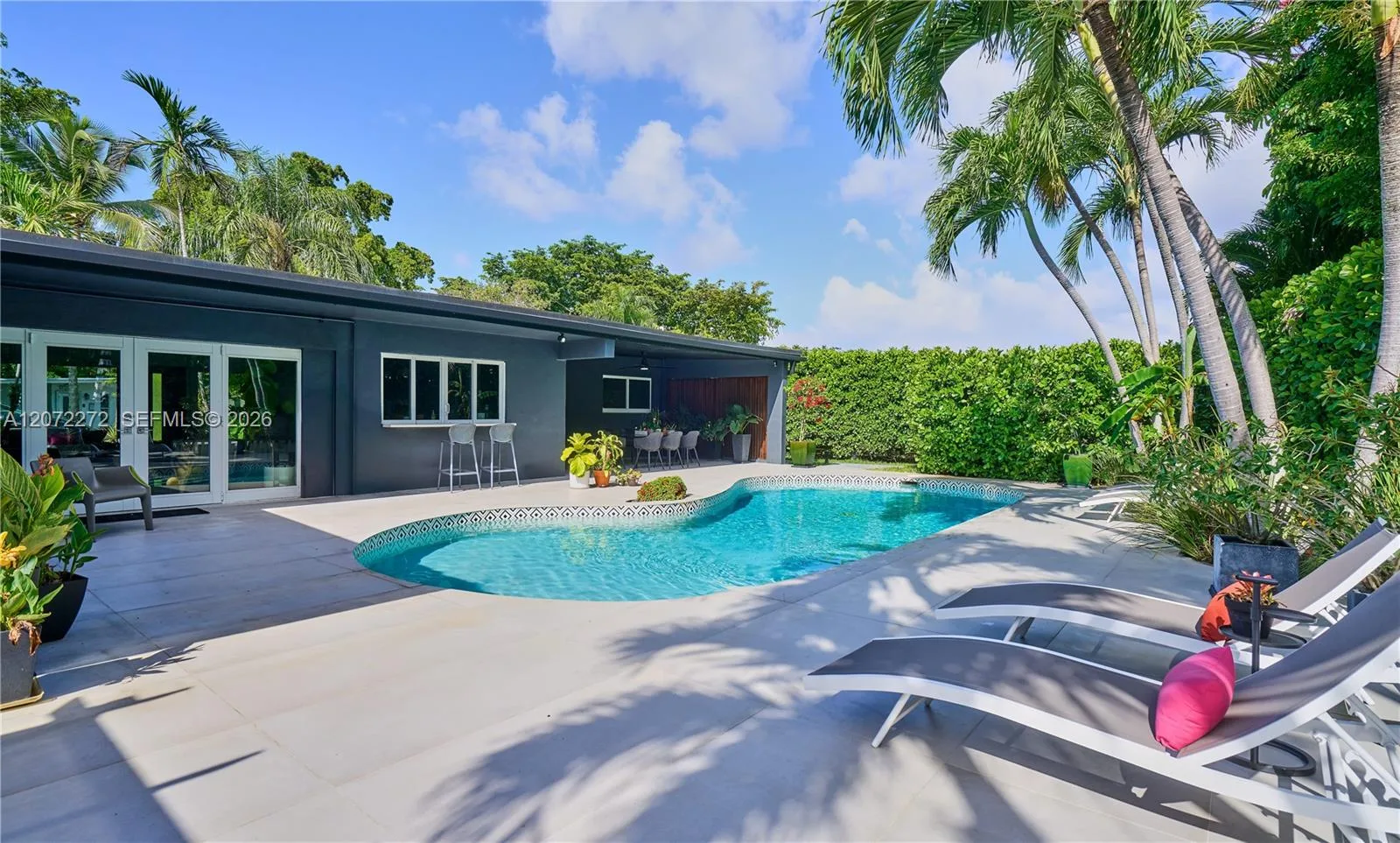 2155 NE 191st Dr, North Miami Beach, FL 33179